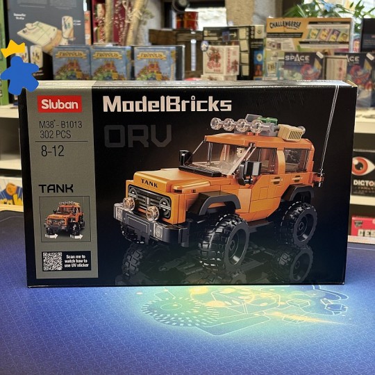 ModelBricks M38-B1013 SUV américain Tank - Sluban