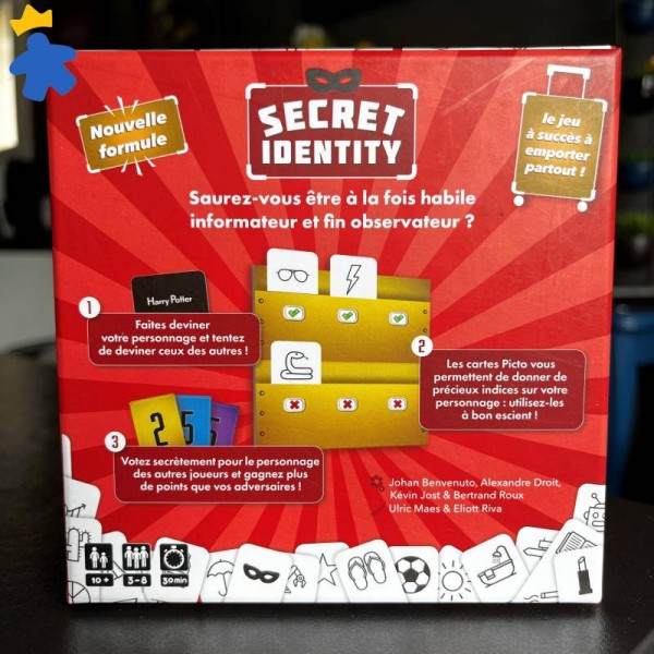 Secret Identity Nouvelle Édition - Funnyfox